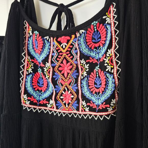Lily White Embroidered Boho Peplum Top Sz XL Flowy Black Cold Shoulder Tie - Picture 2 of 8